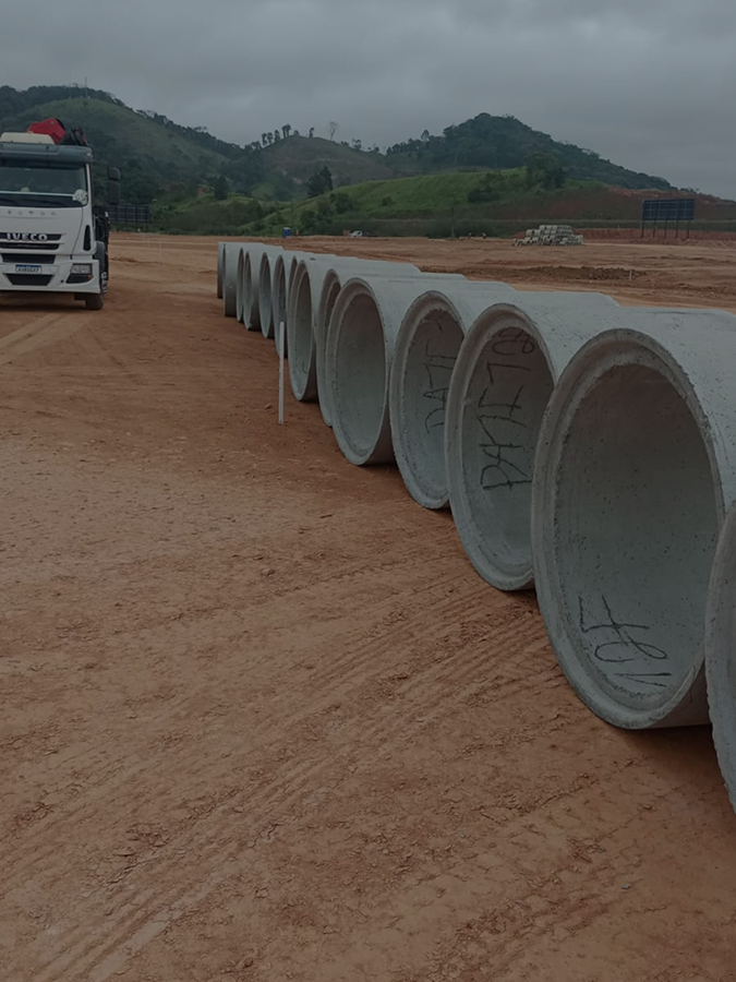 Tubos de concreto pré-moldado da Continuum Concreto para drenagem e saneamento.